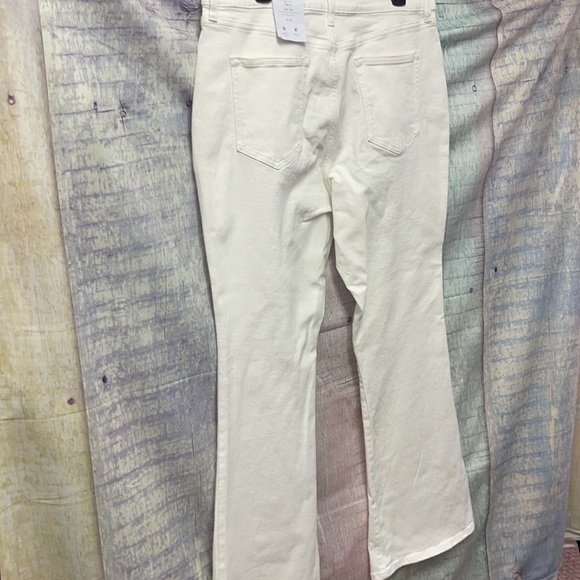 Brand new Woman’s Elizabeth and James jeans. - Picture 14 of 14